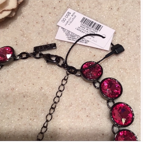 WHBM FUCHSIA STATION NECKLACE - Picture 4 of 5